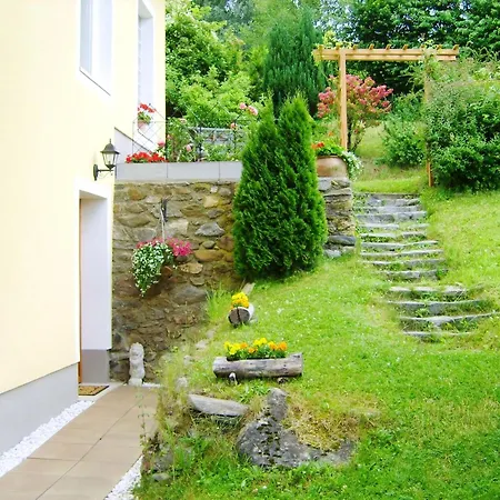 Ruhige In Feld Am Apartment